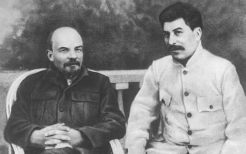 俄国极端分子宣扬要把列宁遗体从红场移走!普京大怒:有我在谁敢