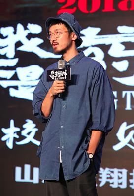 10日热点新闻:王传君谈拒演爱情公寓:全都是广