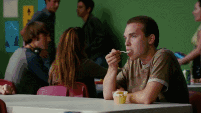 看完扎心!在武汉的\"空巢青年\",月存多少钱才能买房?