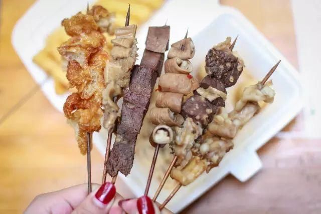 一碗西关味道的牛杂,陪伴着多少人的成长!