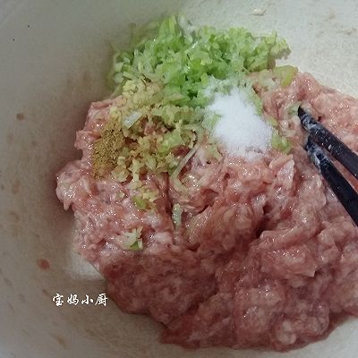 紫菜虾皮鲜肉馄饨