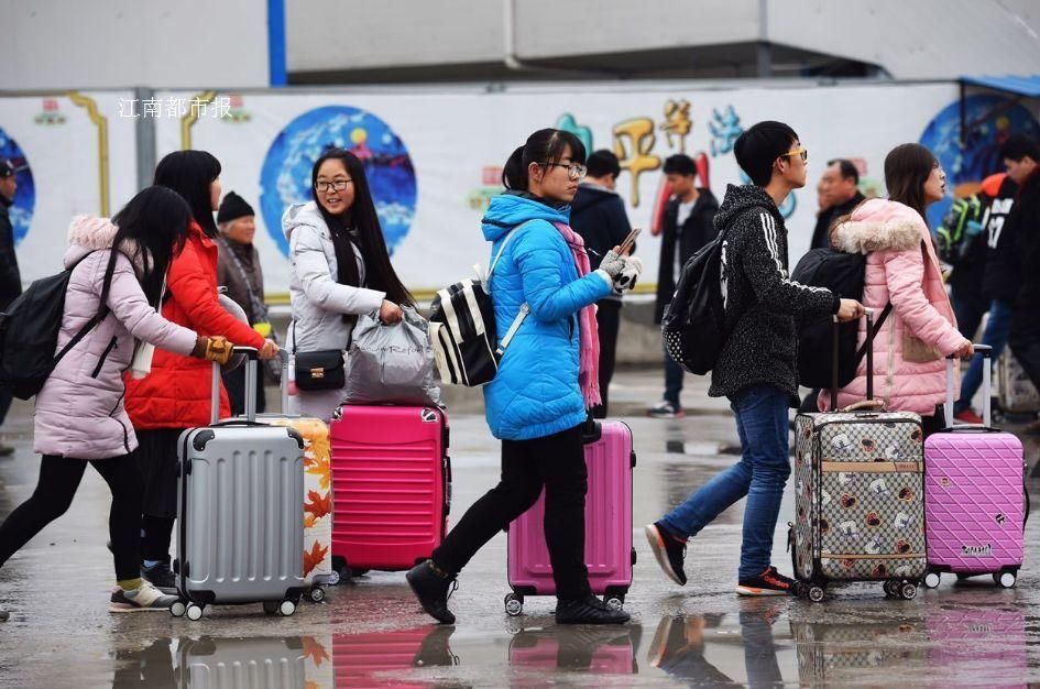 震撼！南昌、赣州、九江···整个江西都在疯传，看完后红了眼眶