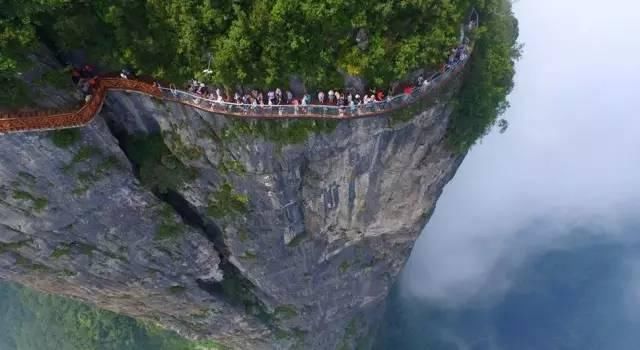 终于来了!浙江最长高空玻璃栈道开放!敢走我敬你是条汉子!