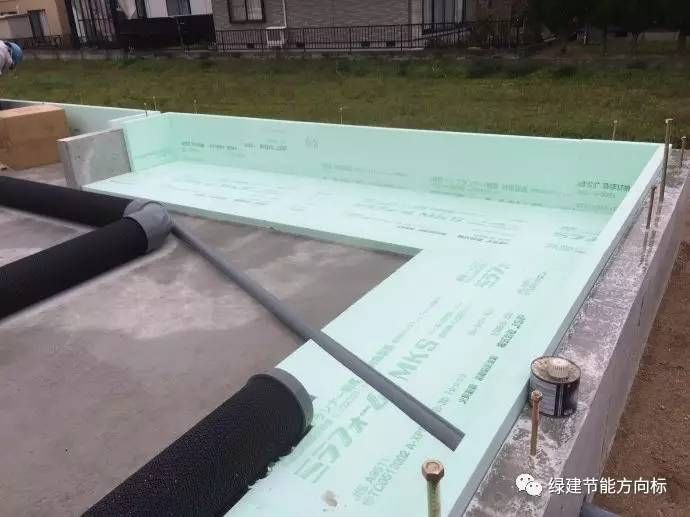 被动房采暖制冷新技术:地埋管新风系统节能建筑的建造过程分享