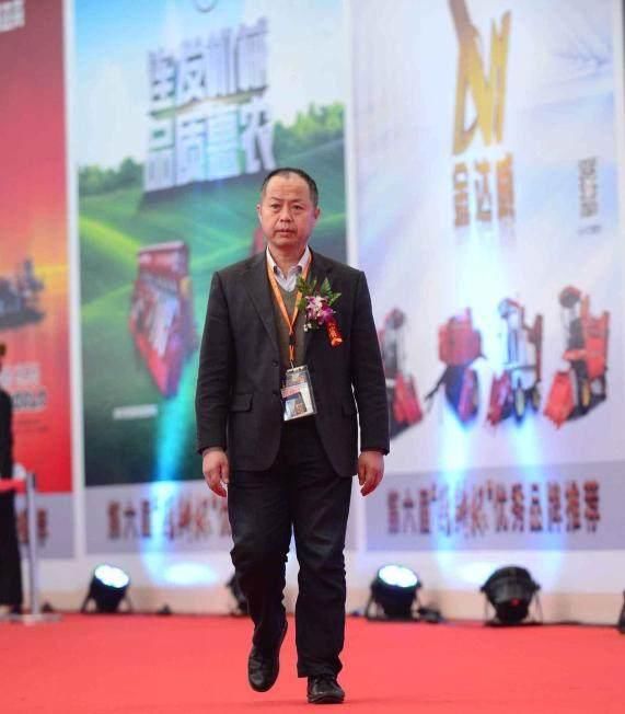 山东农民发明农用神器，解决全球农民的收获难题，各国排队求购