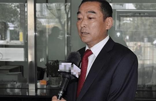 女子没有办过信用卡知透支30万?银行:我们私下