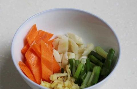 什么菜炒鱿鱼须好吃又简单 t01b0eaefef2500d665.jpg