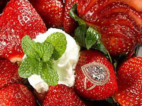 全球最贵水果盘点,一颗荔枝55万