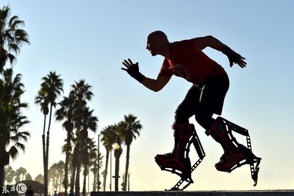 子,你就可以比世界冠军跑的都快,像鸵鸟一样奔跑