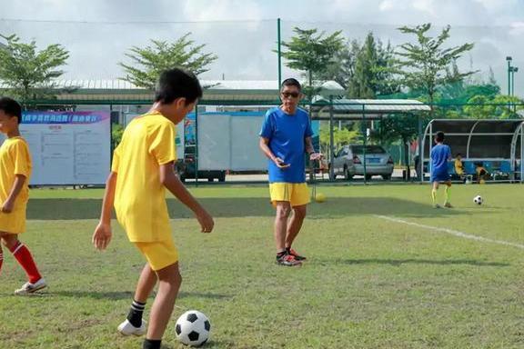 探秘海南足球青训:优秀的教练=成功的开始