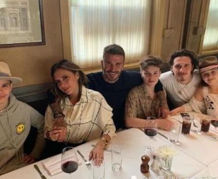 贝克汉姆44岁生日,女儿小七近照吸引眼球,网友