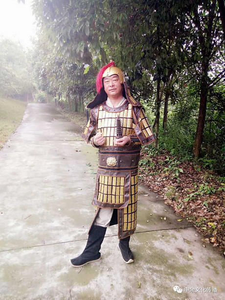 余家人拍的电影《二话西游》今日开播爱奇艺