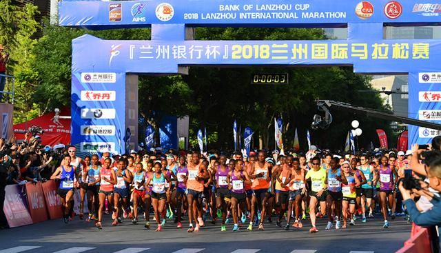 城关公安圆满完成2018兰州国际马拉松赛安全