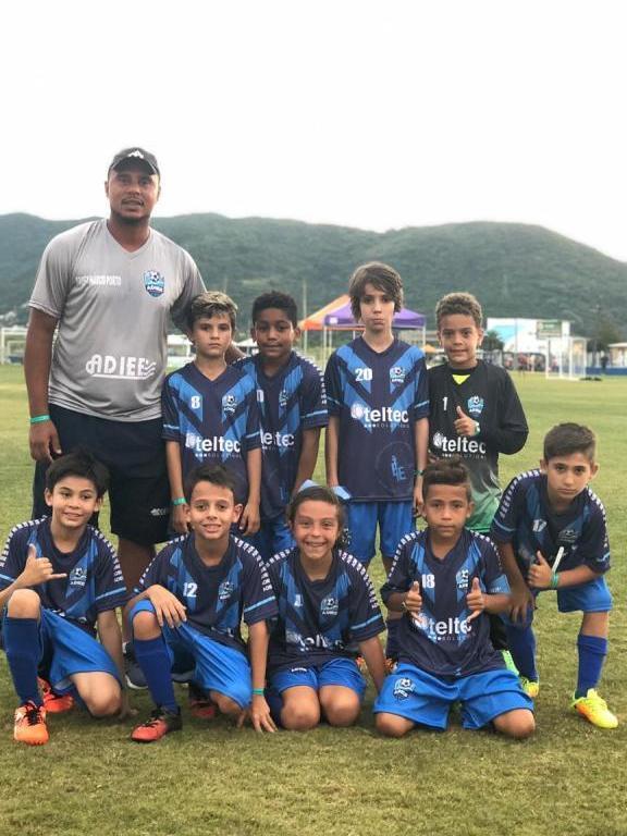 第一人!9岁女孩儿进男足梯队 她会成下一个玛