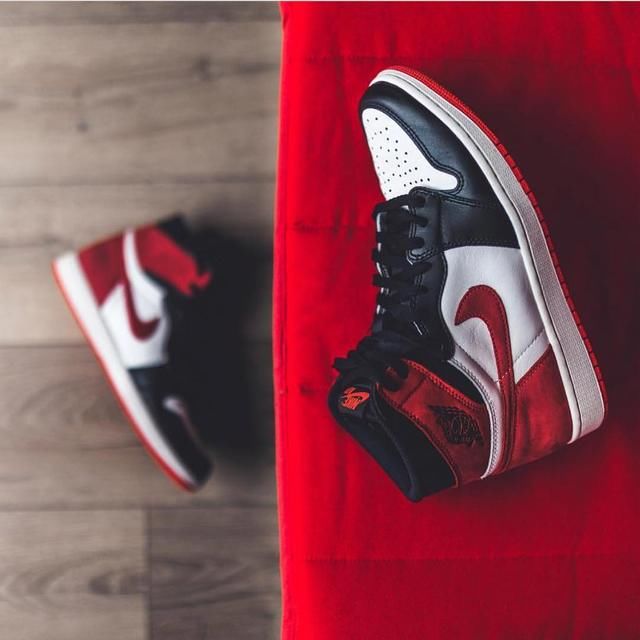 近期不少新鞋疯狂涨价!OFF-WHITE 匡威联名也