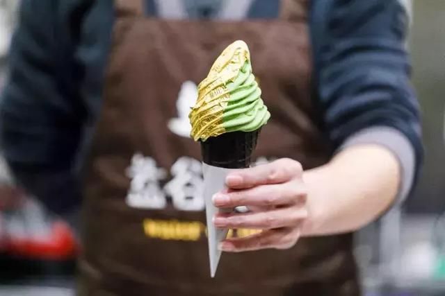 轮少女收割机首登天津,为何这家网红饮品店成