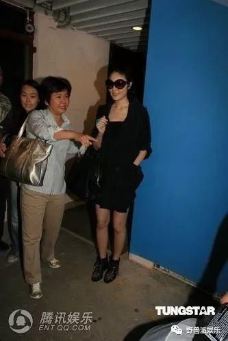 这桩9年前的代孕悬案还没破解吗?当事人又出来否认了……