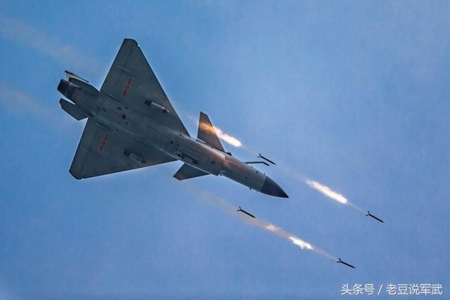 这国大手笔想一次买60架中国歼-10战机,付的不