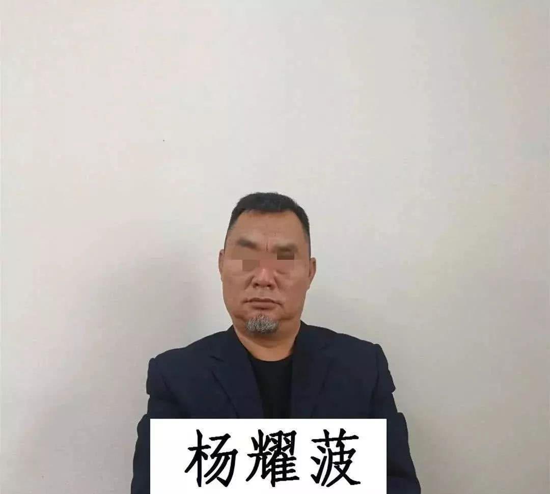 粉丝160万的云南正能量网红是黑老大,从教25