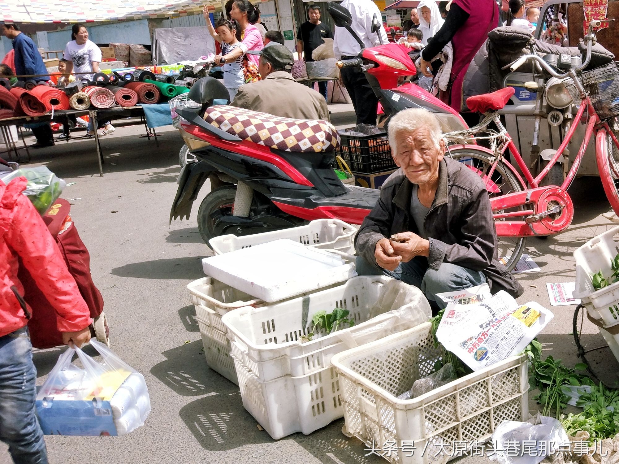 实拍拆迁后的太原农村大集，地摊人的未来将何去何从?