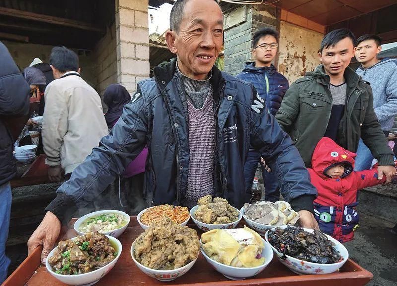 古代老外:中国人什么都敢吃，卫生脏乱差