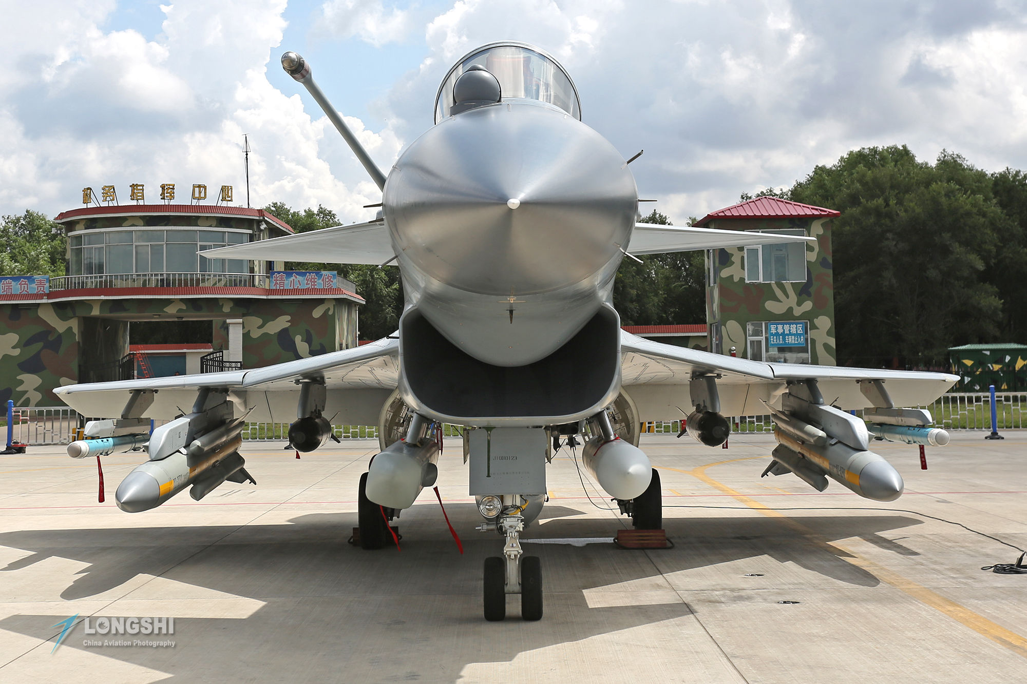 鸭翼战斗机种类不少,性能各有差异,颜值高又具