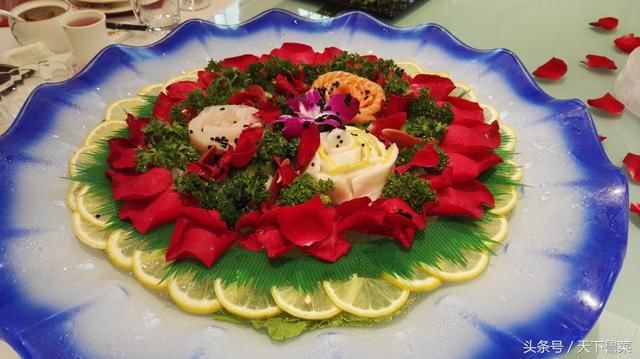 一款主题宴会即将盛装推出,据说与花有关