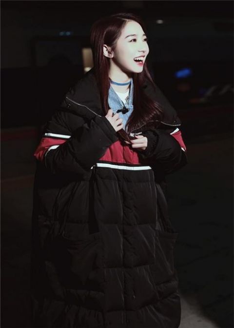 孟美岐杨幂陈伟霆穿同款棉服,一样的衣服不一