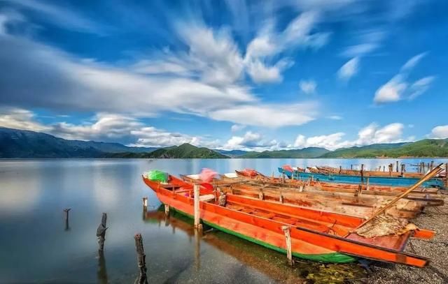 这座民宿位于玉龙雪山脚下第一村旁，是99％的游客都不知道的秘境