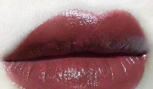 阿玛尼红管唇釉哪个颜色最火呢,阿玛尼红管唇