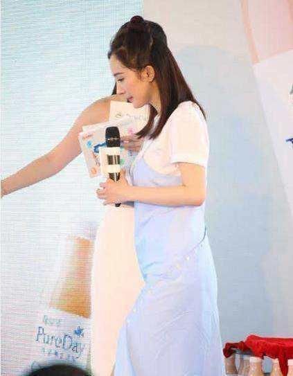 杨幂小腹隆起疑似怀二胎 还宣布将停工三个月