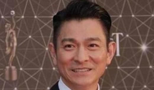 当天王女儿多幸福？刘德华买私人飞机代步，黎明送游艇当玩具
