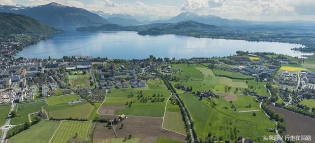 收入是瑞士人均GDP两倍的小城市,35%居民每
