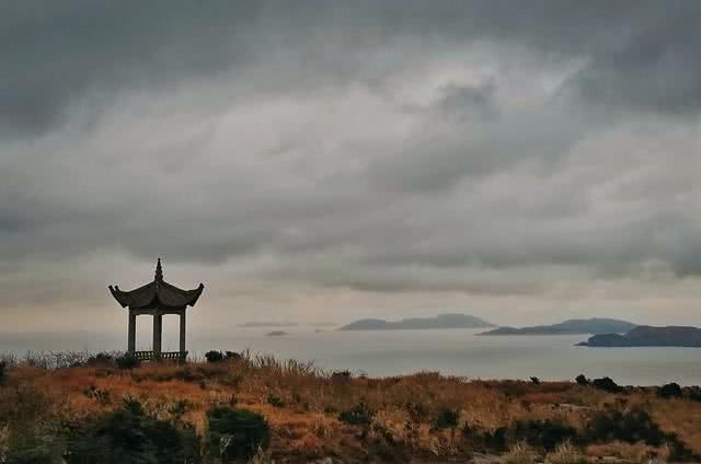 浙江这个藏起来的小岛被誉为“度假胜地”，比三亚美，你知道吗？