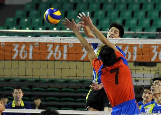 在排球比赛时,比赛参与者的基本权利和要求有