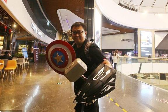 复联4凌晨上映, 电影院堪比过年, 300万人扎堆