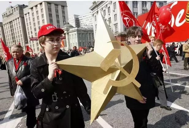 五一四天小长假,外国人也过五一?他们放假放几