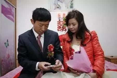 18年婚姻法新规，这四种行为导致夫妻离婚的，可要求损害赔偿