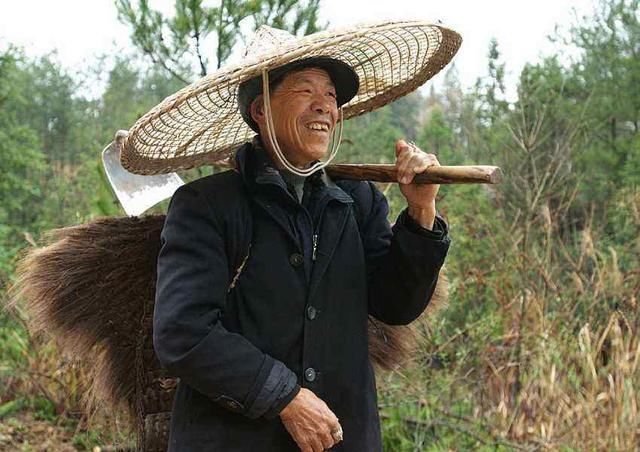 农村老人说：“十里路莫问饭，二十里莫问宿”，是什么意思？