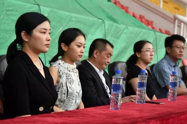 收官战千兆集团董事长慰问大连博阳 李凤哲盼