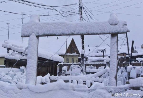 日本这次爽死了，“超级暴雪寒流” 袭击，冻开花了！