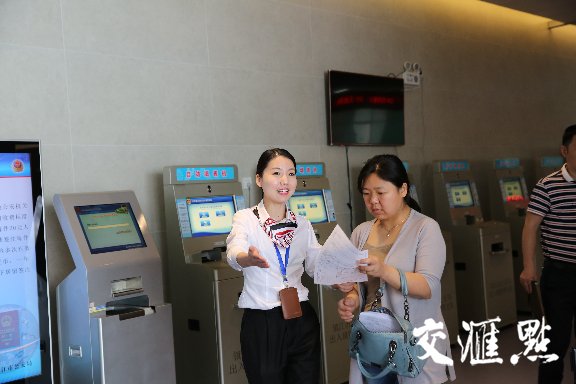 国家移民管理局新政:办理出入境证件只跑一次