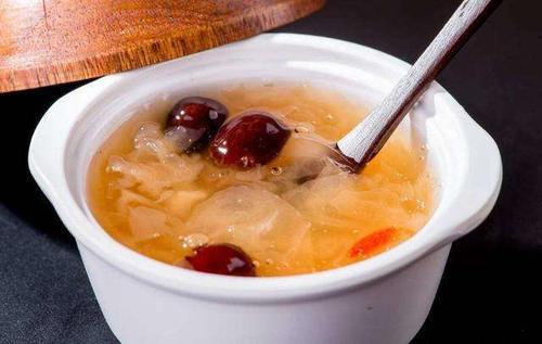 银耳怎么做才好吃营养 t01bb4932f56d5ece6f.jpg