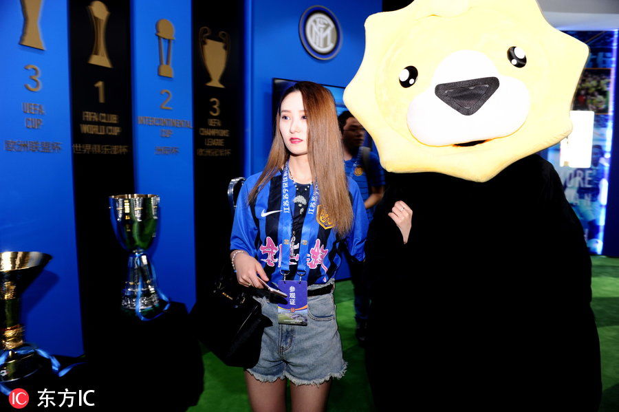 江苏苏宁易购俱乐部球迷开放日 吉翔、南小亨