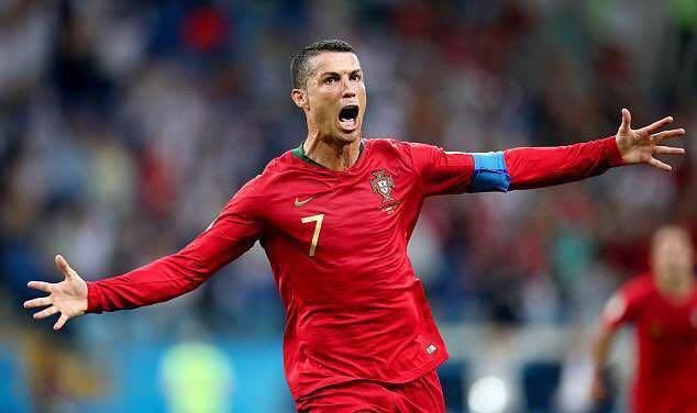 《世界杯科普》为啥乌拉圭胸前也绣四颗星,误