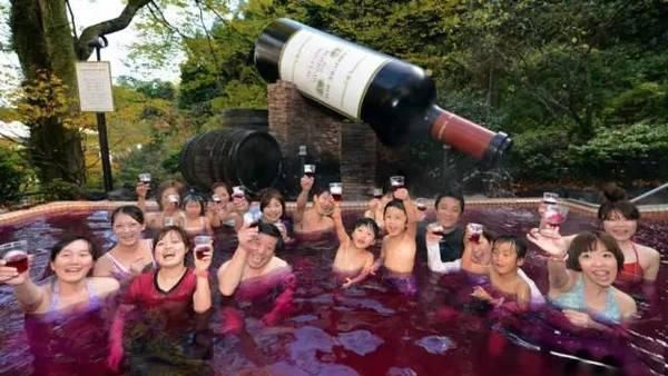 史上最雷人的景点: 第一个最好吃, 第三个最脏, 最后一个我都醉了