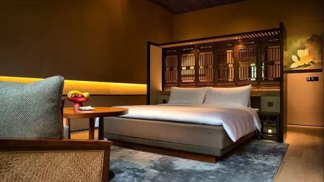 上海也有极致的避世酒店！仅靠35间别墅和一座古戏台成为江浙最向