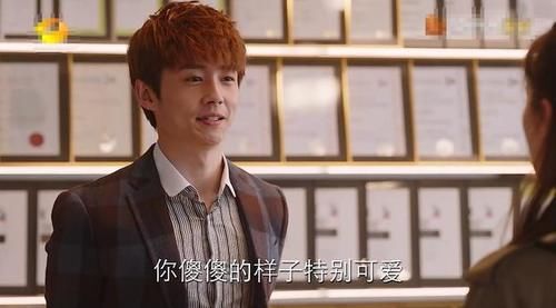 从《亲爱的自己》里的关小唐，看编剧对年下男的恶意，撒再多糖也没用