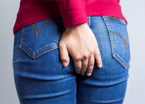 奇葩下属控告上司对自己放屁骚了,要求对方做