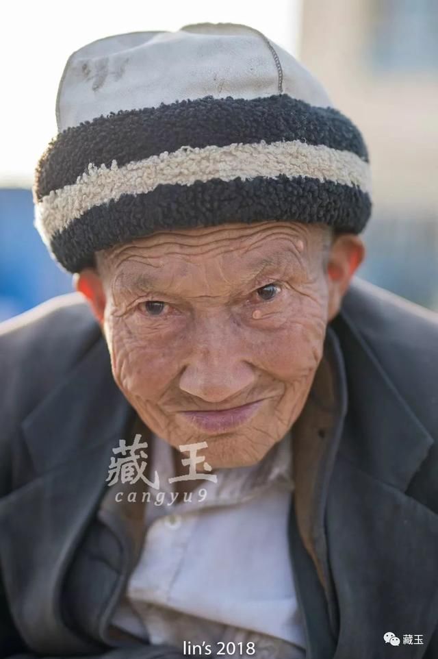 如今的籽料价格比年前涨了多少呢？我们一起来看看